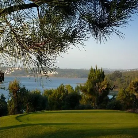 Serene Villa Famalicao
