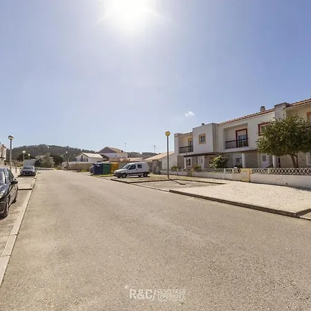 Serene Villa Famalicao