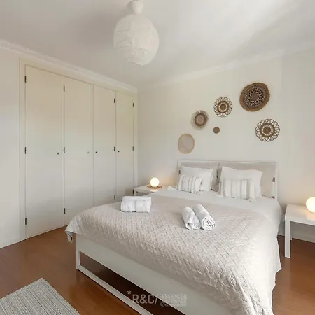 Serene - Perfect Family Retreat Near Nazaré *
