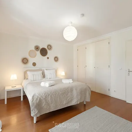 Serene - Perfect Family Retreat Near Nazaré