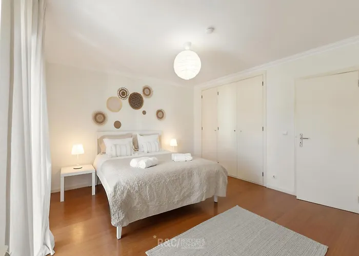 Serene - Perfect Family Retreat Near Nazaré