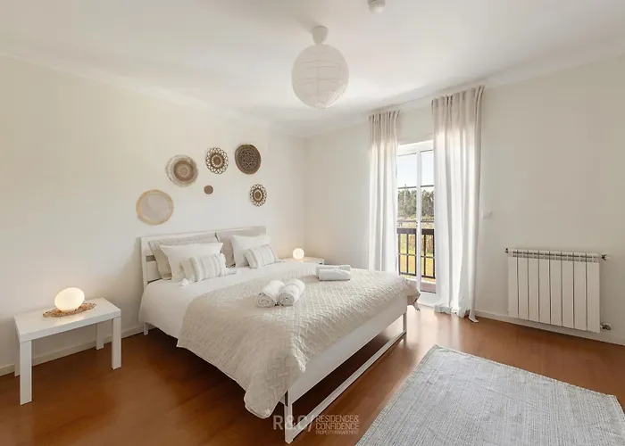 Villa Serene - Perfect Family Retreat Near Nazaré Famalicão