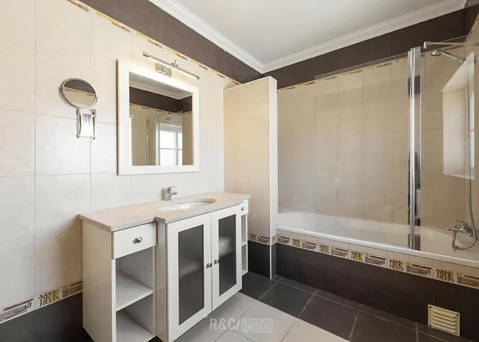 Serene - Perfect Family Retreat Near Nazaré Villa Famalicão