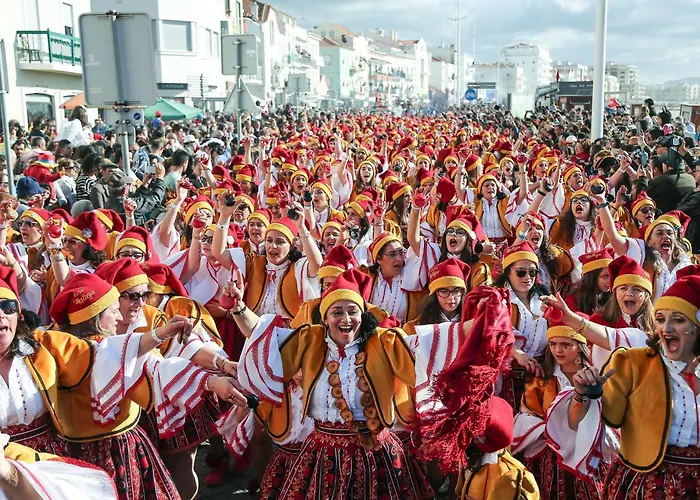 Serene - Perfect Family Retreat Near Nazaré Villa
